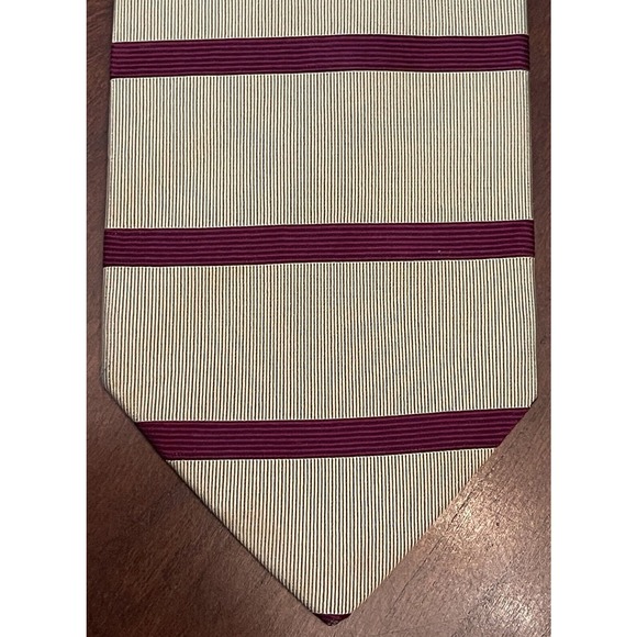 Brooks Brothers Makers Hand Made 100% Silk Men’s Neck Tie Made In Usa